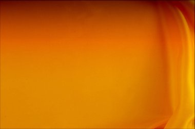 Doku, arka plan, desen. Kırmızı, sarı altın tonları ipek kumaş, metin alanı. Doğal doku üzerinde dayalı altın saten doku, kırmızı ipek arka plan