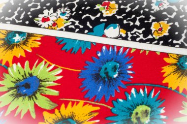 Doku arka plan deseni. İnce ipek kumaş, çiçek desenli. Çiçek süsleme arka plan olarak yararlı Tekstil şablonu. Çiçek Tekstil veya kumaş. Kumaş dokusuna. Kumaş, tekstil, kumaş, dokuma malzeme,.