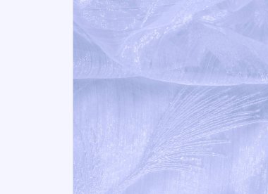 Doku, arka plan, desen. Tül pastel tonları. Mor katlanmış dantel kapatın. Arka plan olarak pastel mor buruşuk tül. Makro görünümü dikiş elbise. Saf düğün Tekstil.