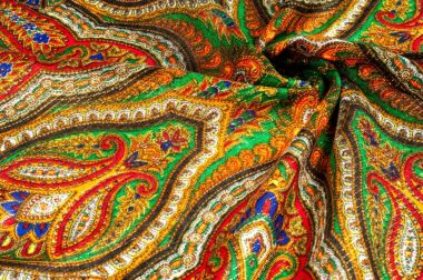 Doku, arka plan, desen. Kadının başörtüsü, şal. Parlak c