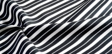  ipek çizgili kumaş. Siyah ve beyaz çizgiler. Bu güzel, s