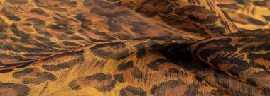doku, ipek kumaş, leopar deri, kahverengi-sarı siyah tonları,