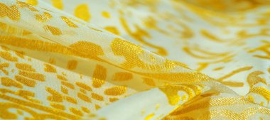 Doku, desen, koleksiyon, ipek kumaş, kadın eşarp, altın 