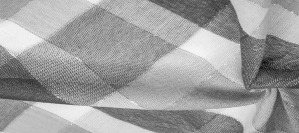 Texture, sfondo, sciarpa di seta femminile in bianco e nero con un — Foto Stock