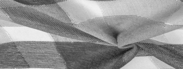 Textur, bakgrund, sidenscarf feminin svart och vit med en — Stockfoto