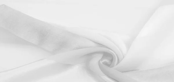 Textura, fondo, tela a rayas de seda blanca con una s metálica — Foto de Stock