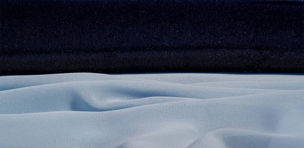 Texture fond motif. tissu de soie bleu C'est un art léger — Photo