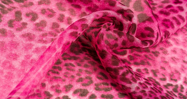 Текстура тла. леопард шовк яскрава тканина африканські теми — стокове фото