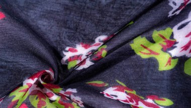 Doku arka plan, gül boyalı col ile koyu mavi ipek kumaş