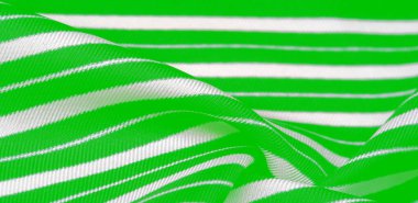 ipek çizgili kumaş. yeşil beyaz çizgili. Bu güzel, süper 