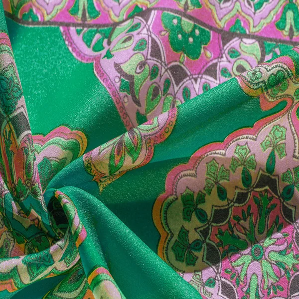 Textuur, achtergrond, veelkleurige zijde stof met een patroon van — Stockfoto
