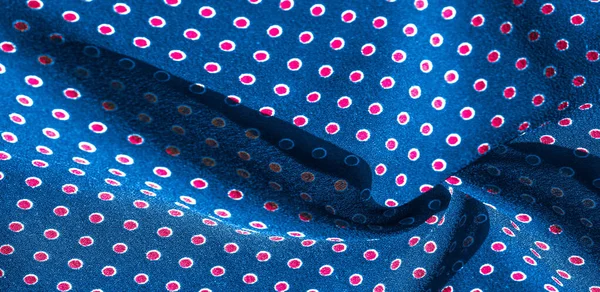 Textura de fondo, patrón, tela de seda azul con lunares rojos —  Fotos de Stock