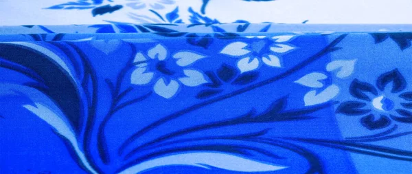 Textura, fundo, padrão, seda azul delicada com pri floral — Fotografia de Stock