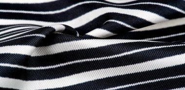  ipek çizgili kumaş. Siyah ve beyaz çizgiler. Bu güzel, s