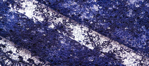 Textura, padrão, renda azul sobre um fundo branco. Delicado e — Fotografia de Stock