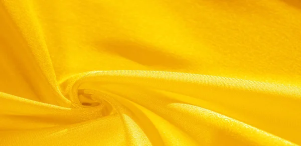 Tekstura, tło, wzór, jedwabna tkanina w kolorze żółtym. Ten jedwab i — Zdjęcie stockowe