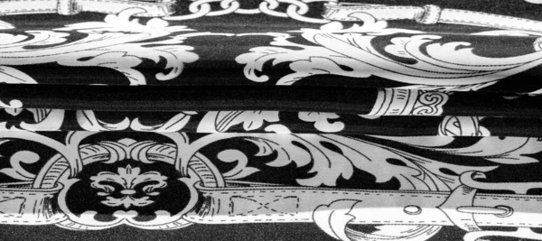 Texture, fond, tissu de soie noir avec un motif monogramme E — Photo