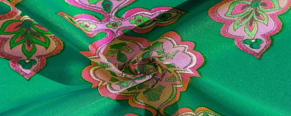 Texture, sfondo, tessuto di seta multicolore con un modello di — Foto Stock