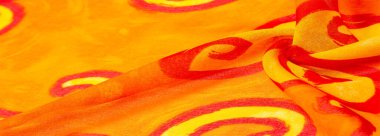 doku ipek, boyalı sarı çiçekler ile kumaş kırmızı arka plan 