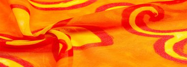 doku ipek, boyalı sarı çiçekler ile kumaş kırmızı arka plan 