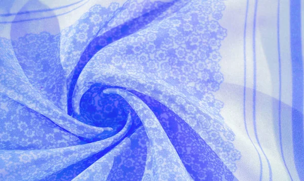 Textúra, mintázat, kék selyem szövet fehér alapon, virág — Stock Fotó