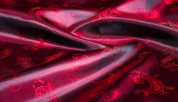 Textura, tela, seda roja con patrón paisley. Esta hermosa p —  Fotos de Stock