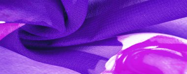 Doku, arka plan, kırmızı çiçek baskılı mavi ipek kumaş. Y