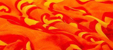 doku ipek, boyalı sarı çiçekler ile kumaş kırmızı arka plan 