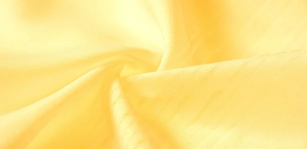 Φόντο υφής, μοτίβο. μεταξωτό κίτρινο ύφασμα. Από τον Τσίλιο, — Φωτογραφία Αρχείου