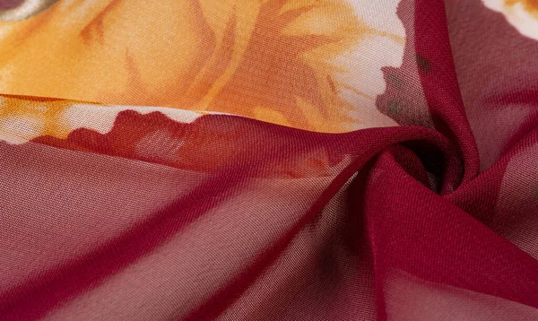 Textura, fondo, tela de seda borgoña con un pri floral rosa — Foto de Stock