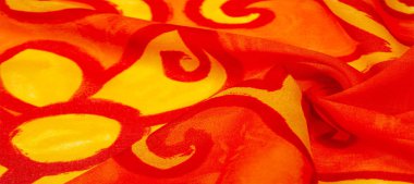 doku ipek, boyalı sarı çiçekler ile kumaş kırmızı arka plan 