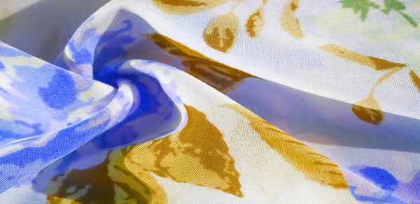 Текстура хлопчатобумажная ткань. Цветы розы на белой спинке — стоковое фото