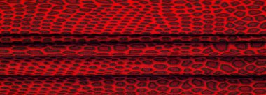 kırmızı ipek kumaş, hayvan derisi. Tüm projeler yeni ve tasarlanmış 