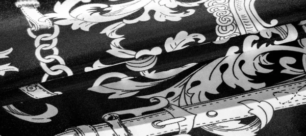 Texture, fond, tissu de soie noir avec un motif monogramme E — Photo