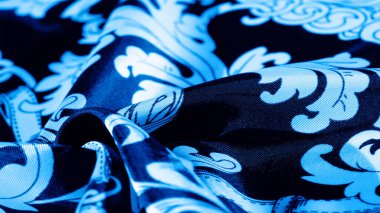 doku, arka plan, monogram desenli siyah ipek kumaş E