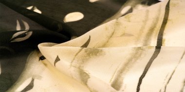 Arka plan dokusu. Kadın zeytin renkli eşarp Fotoğraf için 