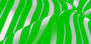 ipek çizgili kumaş. yeşil beyaz çizgili. Bu güzel, süper 