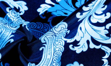 doku, arka plan, monogram desenli siyah ipek kumaş E