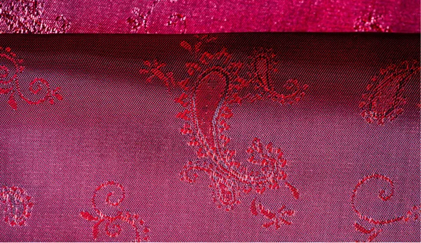 Textura, tecido, seda vermelha com padrão paisley. Esta bela p — Fotografia de Stock