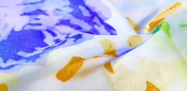 Model tekstur kain katun. Bunga mawar pada backgrou putih — Stok Foto