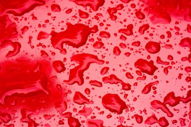 yaz yağmuru, araba boyasu su damlaları. küçük bir yuvarlak veya p