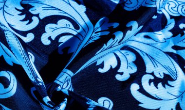 doku, arka plan, monogram desenli siyah ipek kumaş E