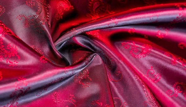 Tekstura, tkanina, czerwony jedwab z wzorem Paisley. Ten piękny p — Zdjęcie stockowe