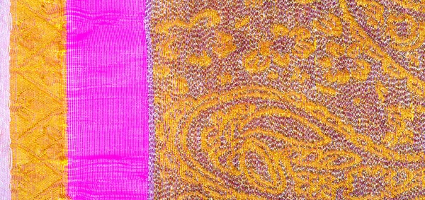 纹理背景，图案。粉红色锦缎织物。奥奥扎·布罗卡德 — 图库照片