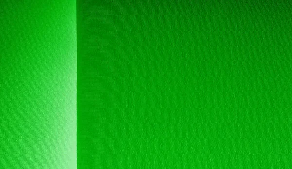 Una foto. Textura, fondo. Tela de seda verde esmeralda. Este yo. —  Fotos de Stock