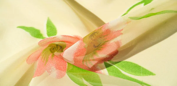 Textura de fundo, padrão, papel de parede. tecido de seda bege, r vermelho — Fotografia de Stock