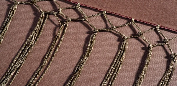 Textura de fondo de tela de seda. Esta es una bufanda marrón natural — Foto de Stock