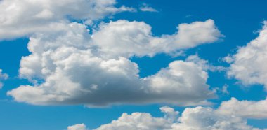 Kumaş arka plan, desen, duvar kağıdı. Onlar hala oldukça yüksek bulutlar. Onlar yağmur yağdırmaz. Altostratus bulutları ortalama bir gri ya da mavi-griye sahiptir. Genellikle tüm gökyüzünü kaplar..