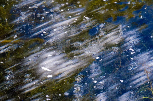 Texture modello sfondo bianco inverno, fiume ghiaccio bolle d'aria s — Foto Stock