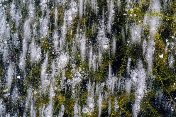 Vzorek textury pozadí bílá zima, bubliny na ledové říčním vzduchu — Stock fotografie